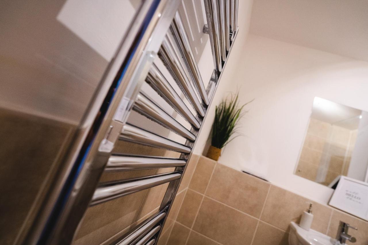 City Centre 2-Bed - New - Free Wi-Fi - Central Manchester Buitenkant foto
